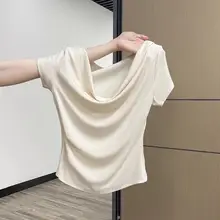 女性用ワンショルダー短袖Tシャツ【夏用・フィット感がある・ウエストシェイプ・美しいデザイン】
