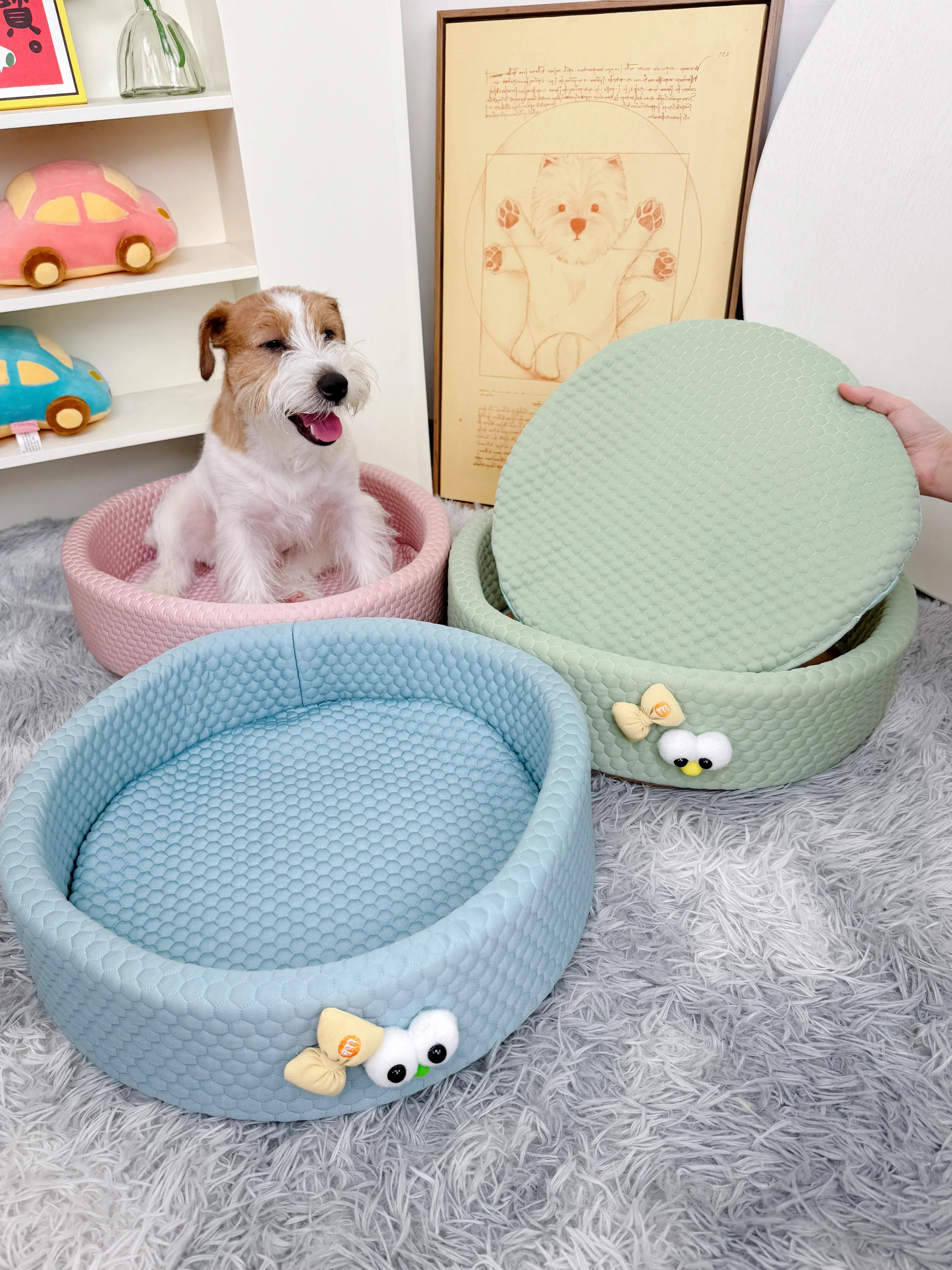 夏用ペットクッション：涼感マットで小型犬・猫の快適な足元を実現
