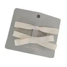 シンプルで美しいデザインのバタフライクリップ【サイドクリップ・ミルクホワイト】