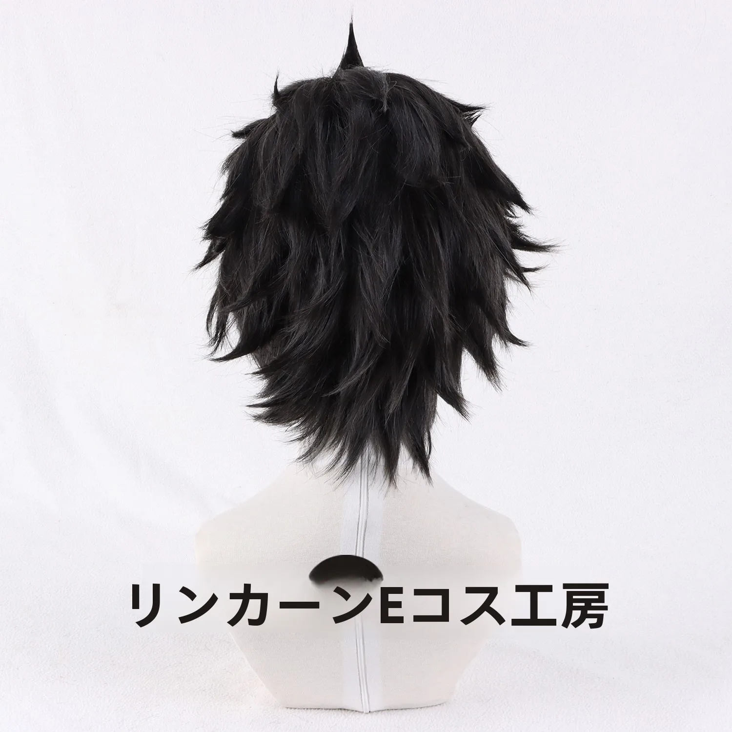 異世界生活リーゼのコスプレウィッグ：バックスタイルで美しい尖った髪型を実現