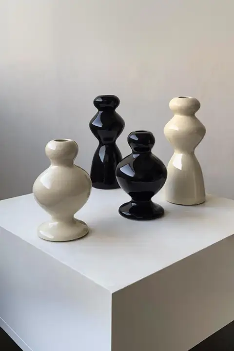 おしゃれなデザインのセラミック花瓶【家庭用・アートフラワー用・独特な形】