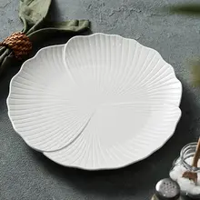 美しいデザイン！白瓷製の陶器平皿【サラダ皿・ステーキ皿・高級感】