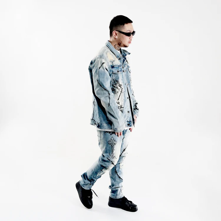 30代から40代まで楽しめるストリートファッションのコツは？ダメージ加工ジーンズでどうやって着るの？