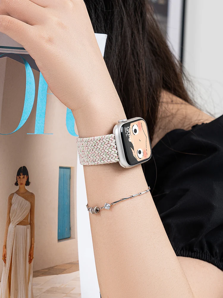 Apple Watch Lineの通知や設定に悩むなら、このナイロンバンドが解決する？