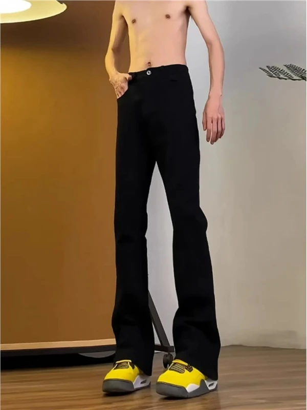 フレアパンツをメンズで着るって、どうやってうまくいくの？
