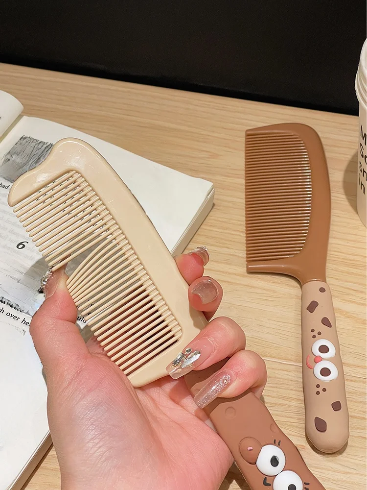 ヘアレスキューカプラは本当に必要？長髪の女性が毎日使うべき「防静電ストレートヘアブラシ」の本当の価値とは