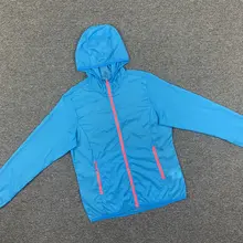 軽量フード付きスポーツコート【夏用・紫外線対策・無地デザイン・女性用】