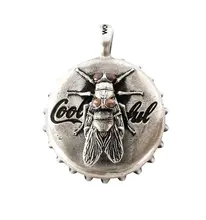 個性的なシルバーのハエモチーフネックレス【ユニークデザイン・アンティーク風・昆虫モチーフ】