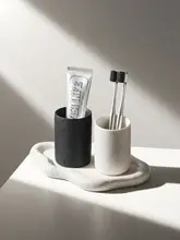 高級洗面所用歯ブラシホルダー【シンプルデザイン・北欧スタイル・歯磨き用品収納】