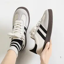 レトロデザインの厚底スニーカー【カジュアル・学生向け・白】（セットアップ対応）