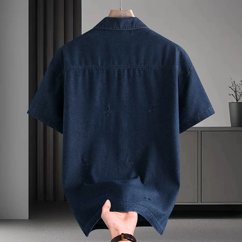 夏用薄手デニム刺繍ショートスリーブシャツの色合いと実用性を解説