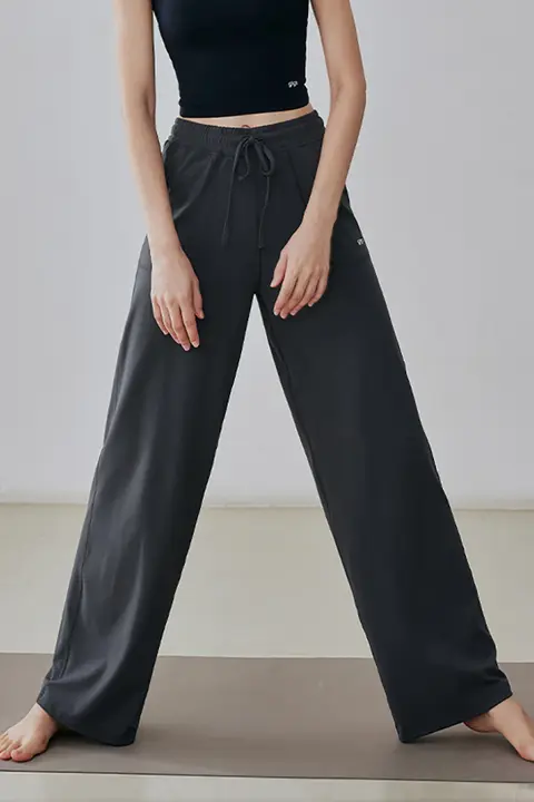 GIGT 極上の柔らかさのストレートタイプレディーススポーツパンツ【ゆったりフィット・加絨・ヨガ＆フィットネス用】