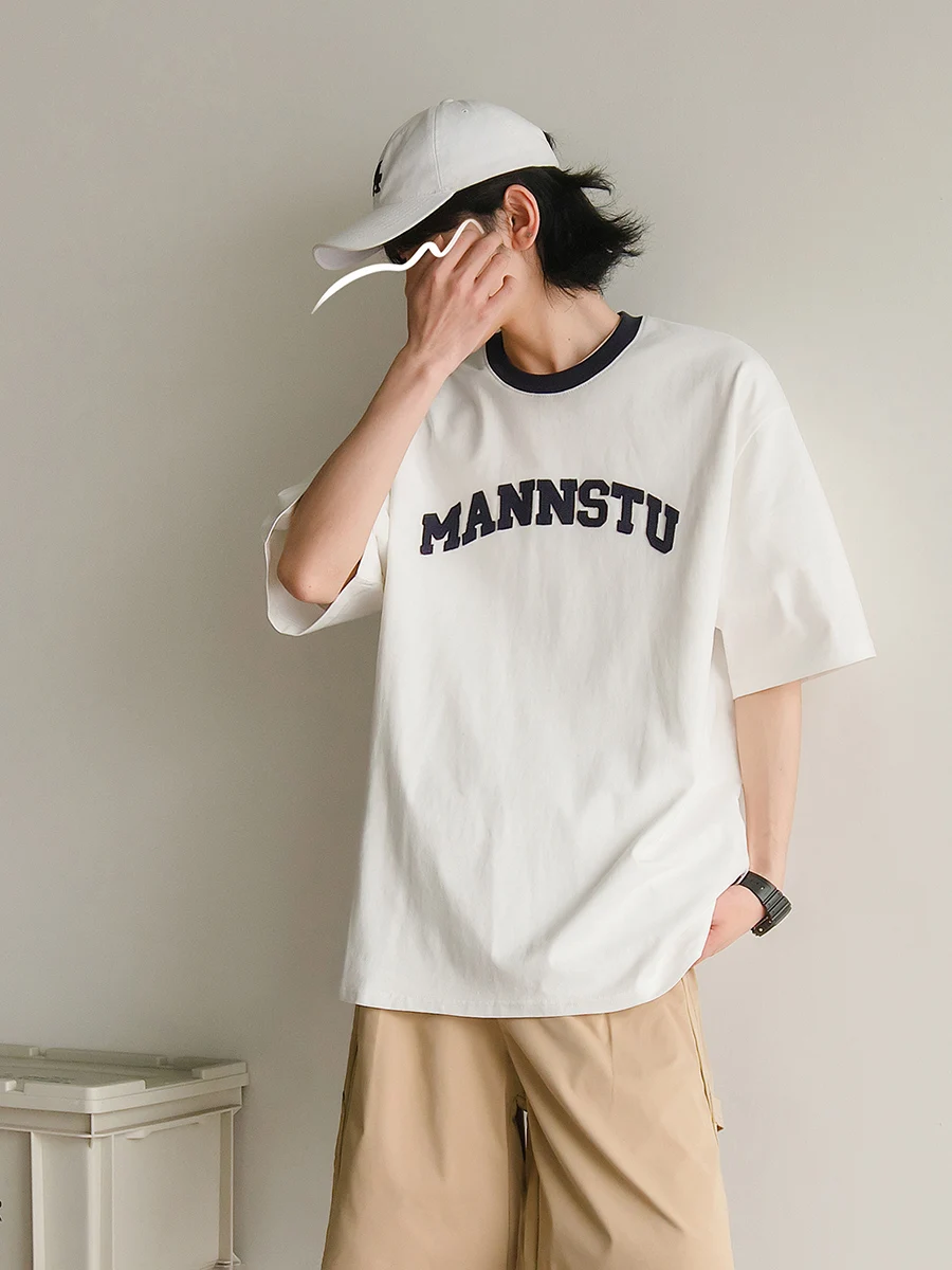刺繍ロゴ入りTシャツ：ワンポイント刺繍の青春スタイルと実用性を解説