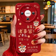 Huawei Mate 70 Pro 用 紅色舞獅デザインのシリコンケース【全包型・カメラ保護・ストラップ付き】