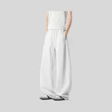 シンプルな無地のスウェットパンツ【男性用・ラウンジウェア・ゆったりとしたフィット】（セットアップ対応）