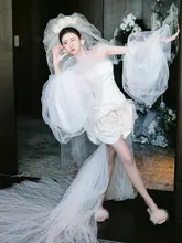 高級感あるフレンチスタイルの軽やかな婚約ドレス【胸あき・小柄用・軽や  かなシフォン・少人数のウェディングに最適】