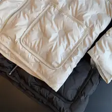 軽やかさとスタイルを両立！シンプルでおしゃれな短丈ダウンジャケット【女性用・コンパクト・ボンバージャケット】