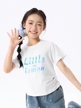 花柄デザインの子供用ラウンドネックTシャツ【ショート袖・レース＆アルファベットプリント・快適カジュアル】