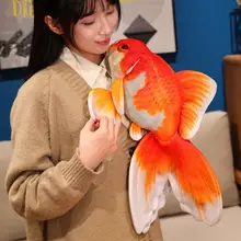 立体感のある金魚のぬいぐるみ【観賞用・布製・ラッキー感】