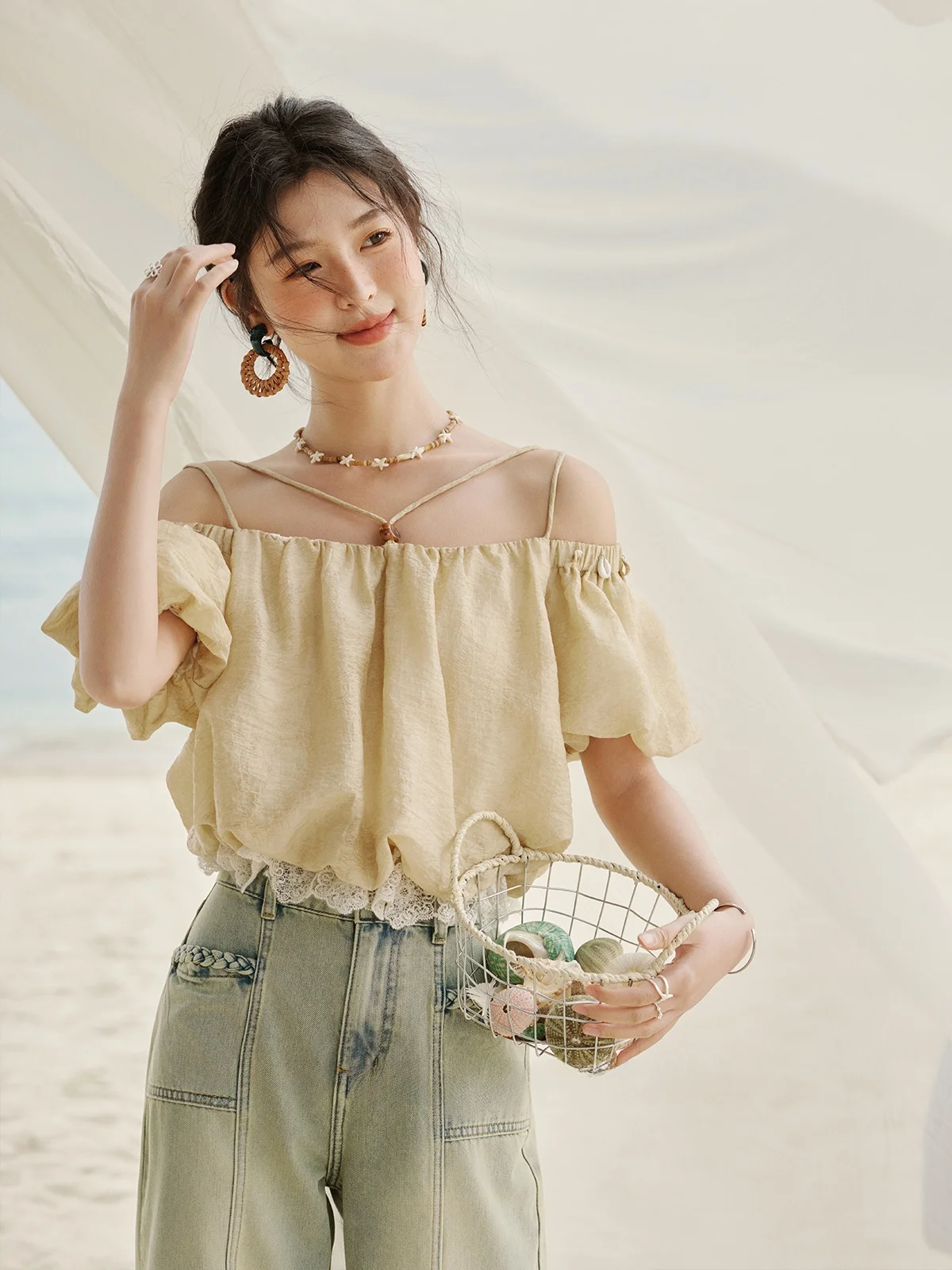 off shoulder を選ぶときに迷うなら、この1つのデザインが答えになる？