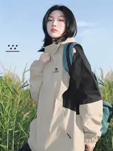 防水防風機能付き女性用アウトドアジャケット【夏用・登山・軽量】