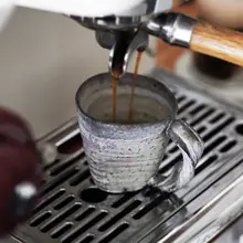 手作りの大きなカップ【柴焼き・化粧水にも最適】（セットアップ対応）