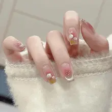 立体チューリップデザインのフレンチ風ネイルチップ【短款・手作り・妊婦や新婦向け】