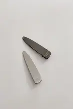 前髪クリップ メタル ヘアライン加工 シルバーグレー 韓流 上品 碎髪アレンジ