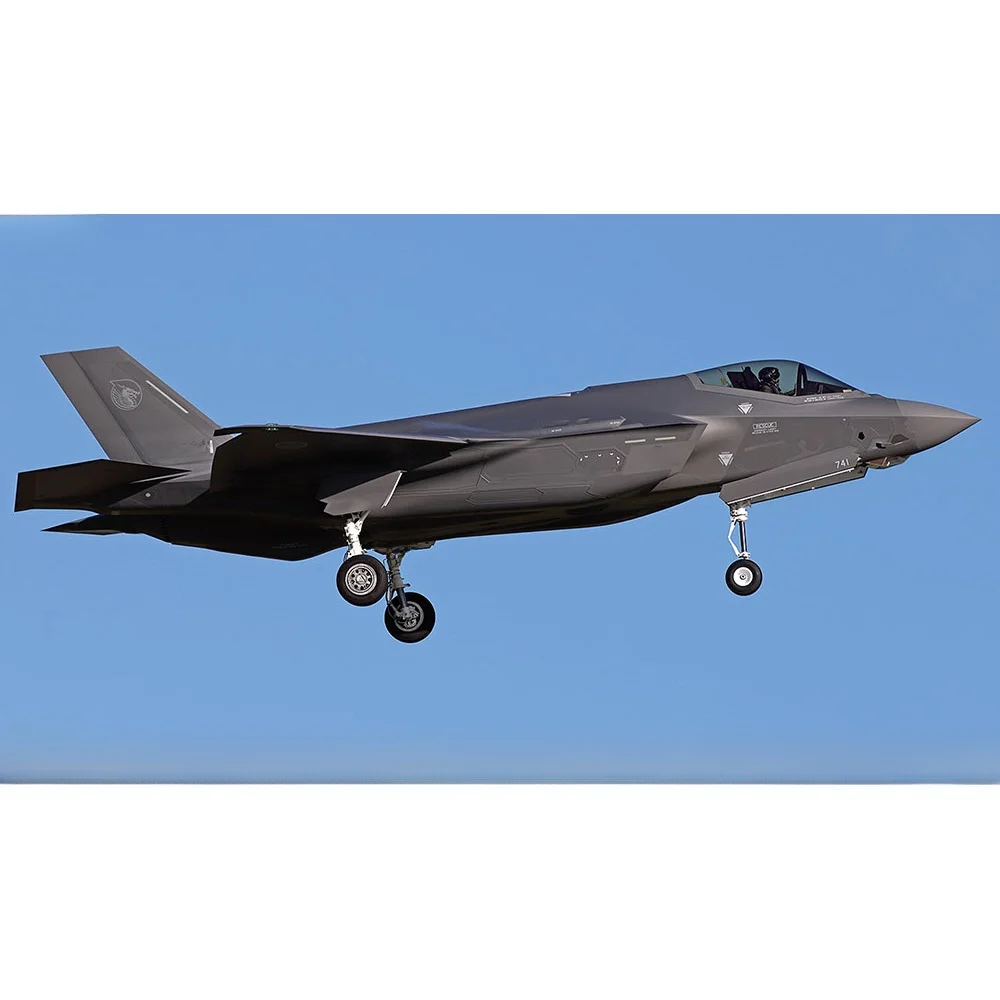 おもちゃ飛行機を選ぶときに迷うなら、F35戦闘機のディテールが答えになる？