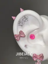 キュートな猫耳ピアス【ピンク・閃光ジルコニア・尖ったデザイン】
