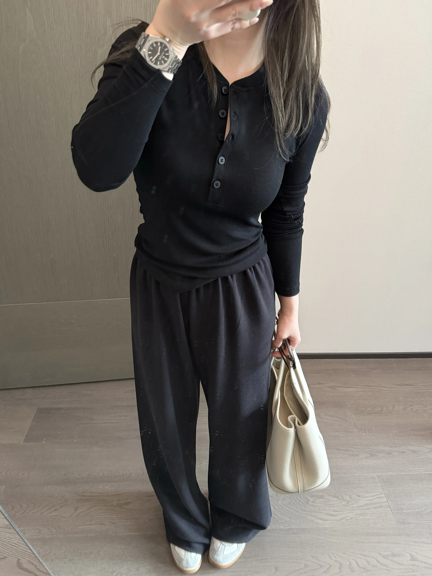 40代ママ向け春用ワイドパンツ：ルーズフィットで快適な日常着用を実現