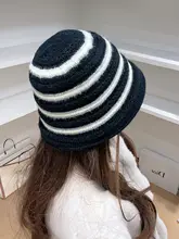 ストライプデザインの厚手ニットバケットハット【秋冬用・保温・女性用】