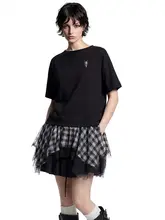 格子模様のチュール素材を使った女性用丸首短袖Tシャツ【甘くクールなデザイン】