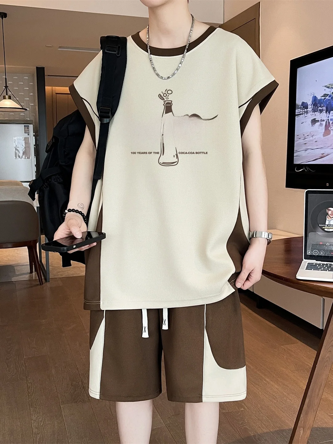 青少年夏用ノースリーブTシャツ：ひんやり感と運動シーンに最適な春の新作