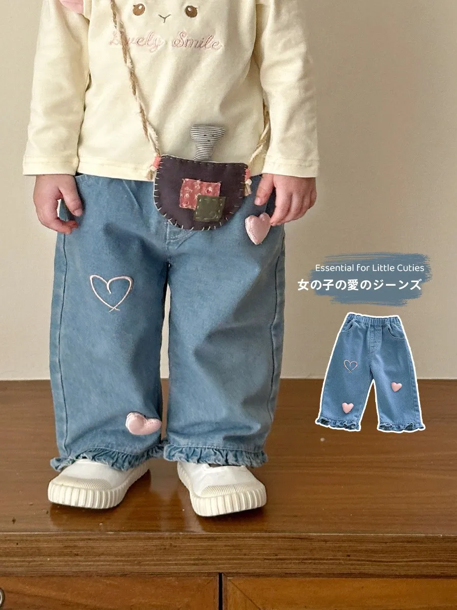 春夏用女の子デニムパンツハートデザイン カジュアルアウトドア対応セットアップに最適