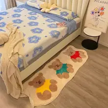 ラグ マット 寝室 リビング 女の子の部屋 ベッドサイド 出窓 クローゼット 撮影用 インスタ映え 「TipToe」