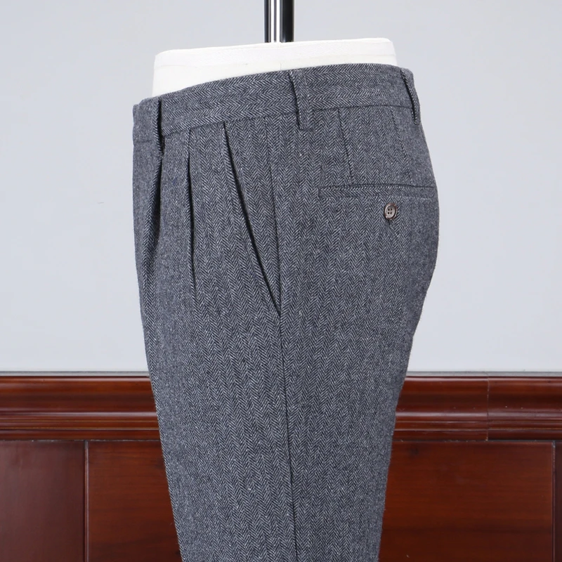 グレーのハウンドトゥースウールパンツ：ダブルプリーツ・ビンテージスタイルの実用性と着こなしガイド