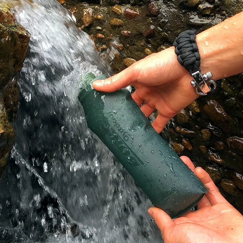 梅雨に備えて買うべき！完全ガイド：防水アイテムと水分補給のバランス