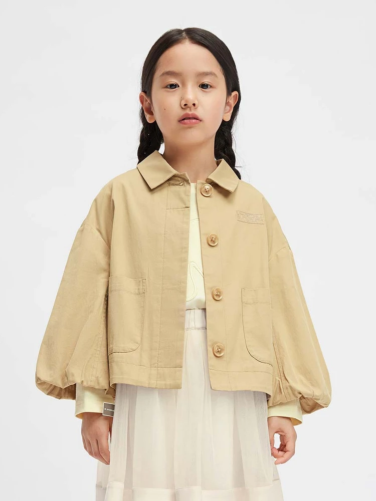 20度の日差しにどう対応するか？子供の男の子にぴったりなカジュアルコートの選び方