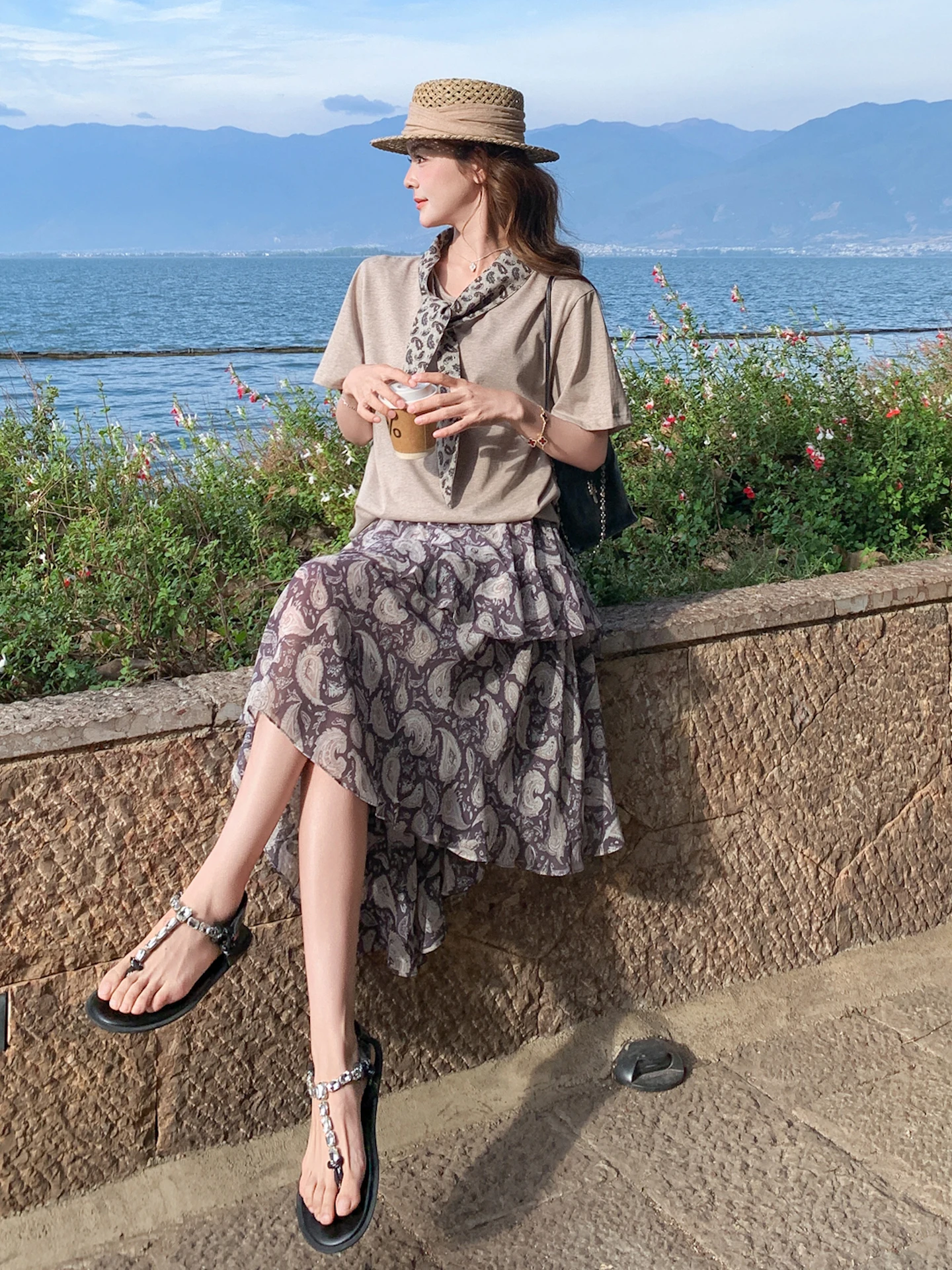 25歳の女性が今夏に選ぶべきカジュアルファッションは？