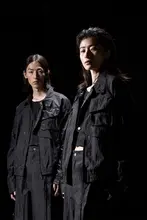 秋冬向けのダークスタイル工装ジャケット【ユニセックス・短丈】