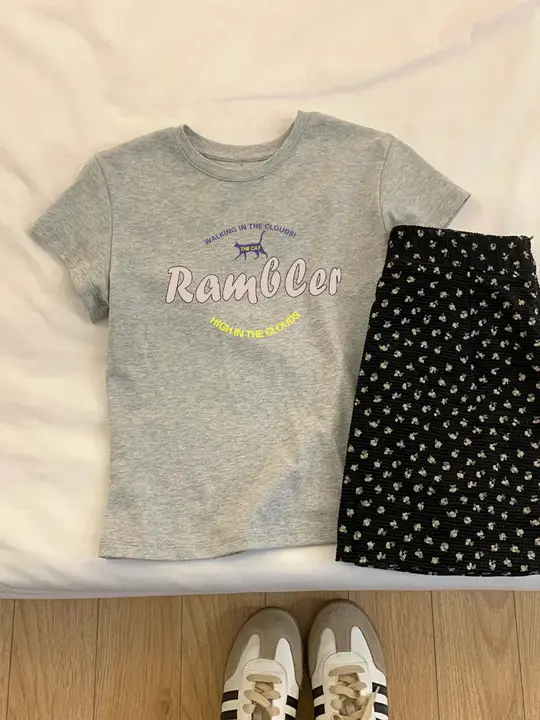 アメリカンリトロプリントのコットンTシャツ【女性用・ゆったりシルエット・カジュアル・短袖】