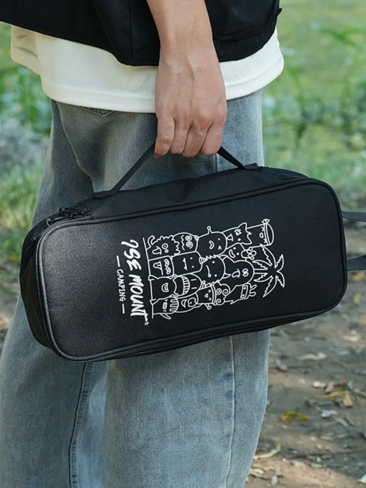 アウトドア収納バッグ：キャンプ用調理器具・食器保護に最適な二用途収納バッグ