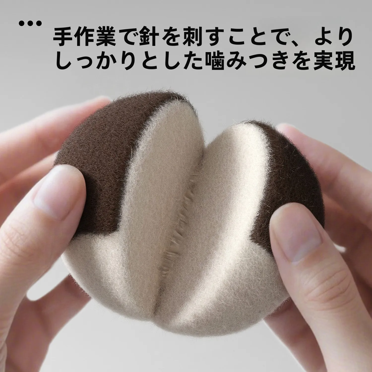 静音タイプの猫遊びおもちゃ：キャットボール木製天竺掛け付きの実用性と使い方