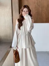 杏色の柔らかな雰囲気のドレス【オフショルダー・半身スカート・春秋用】（セットアップ対応）