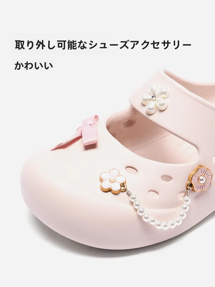 履きやすいサンダルとしての熱風ピンク透かしサンダル：快適性とカジュアルスタイルのバランス