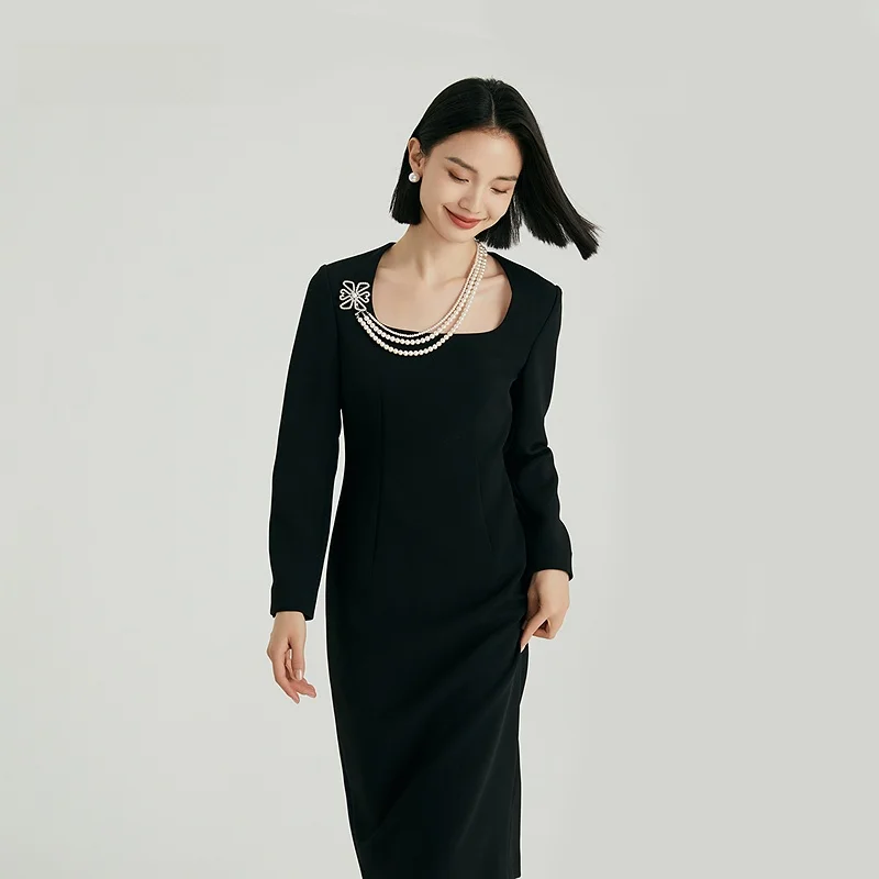 女性フォーマルで迷うなら、この1着で解決できる？