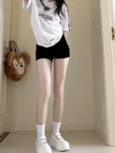 黒のハイウエストデニムショートパンツ【極上の柔らかさ・シルエットを引き立てるデザイン・夏用】（セットアップ対応）