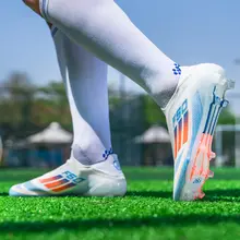穴あけ不要のサッカーシューズ【成人用・天然芝対応・トレーニング用】