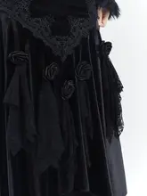 ゴシックスタイルの黒いベルベットティアードロングスカート【秋冬用・魅力的なデザイン】